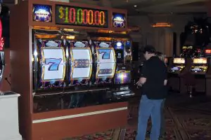 What to Wear to a Casino